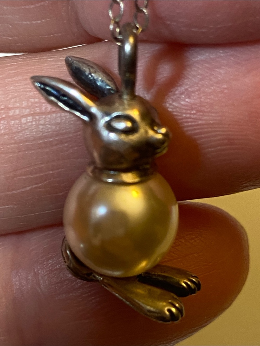 925 Silver Bunny/Pearl Belly Pendant Linked Chain 20β Necklace